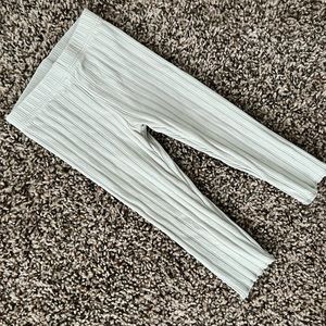 Quincy Mae light sage ribbed leggings